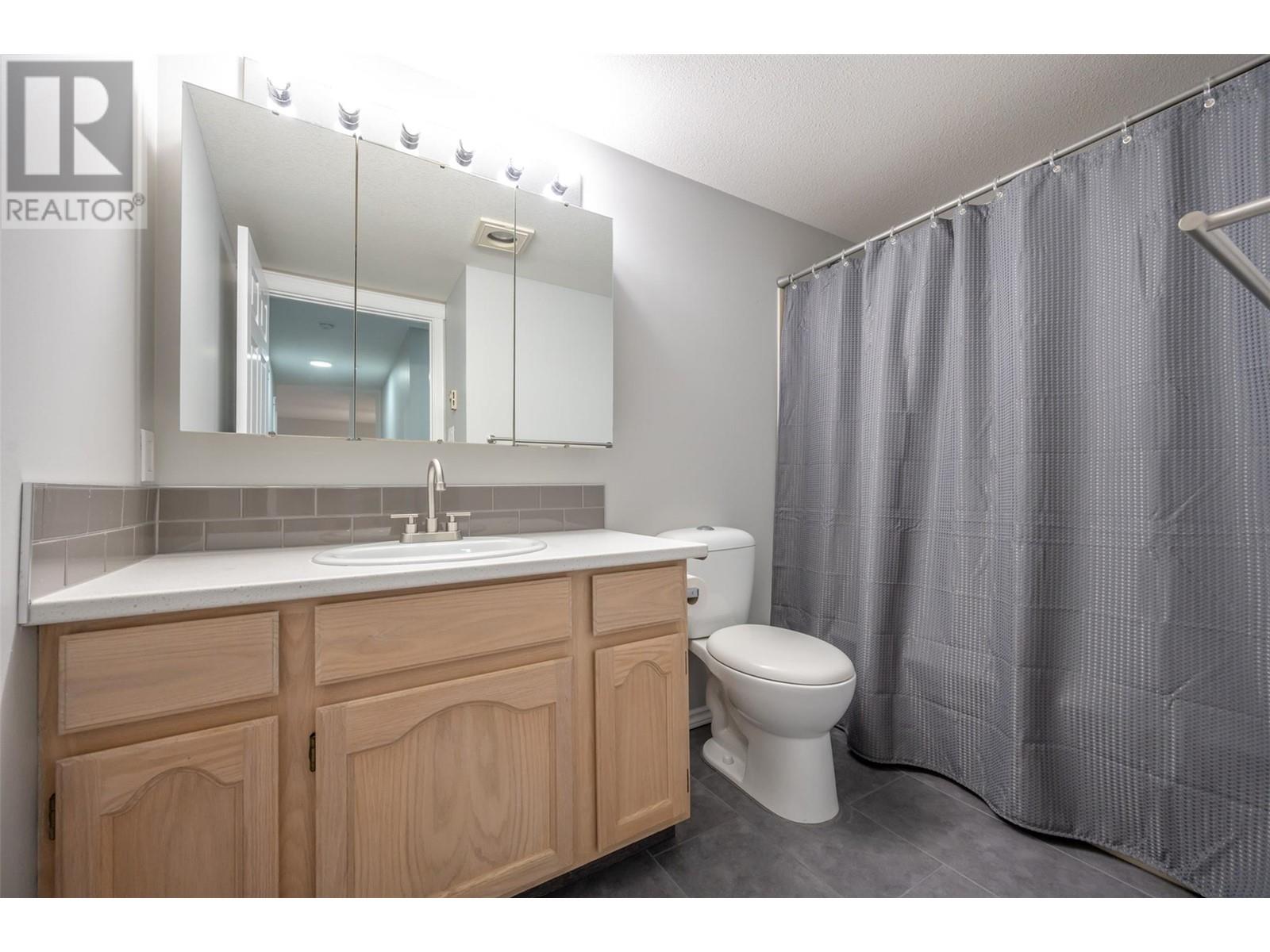 272 Green Avenue W Unit# 208, Penticton, British Columbia  V2A 3T2 - Photo 19 - 10348028