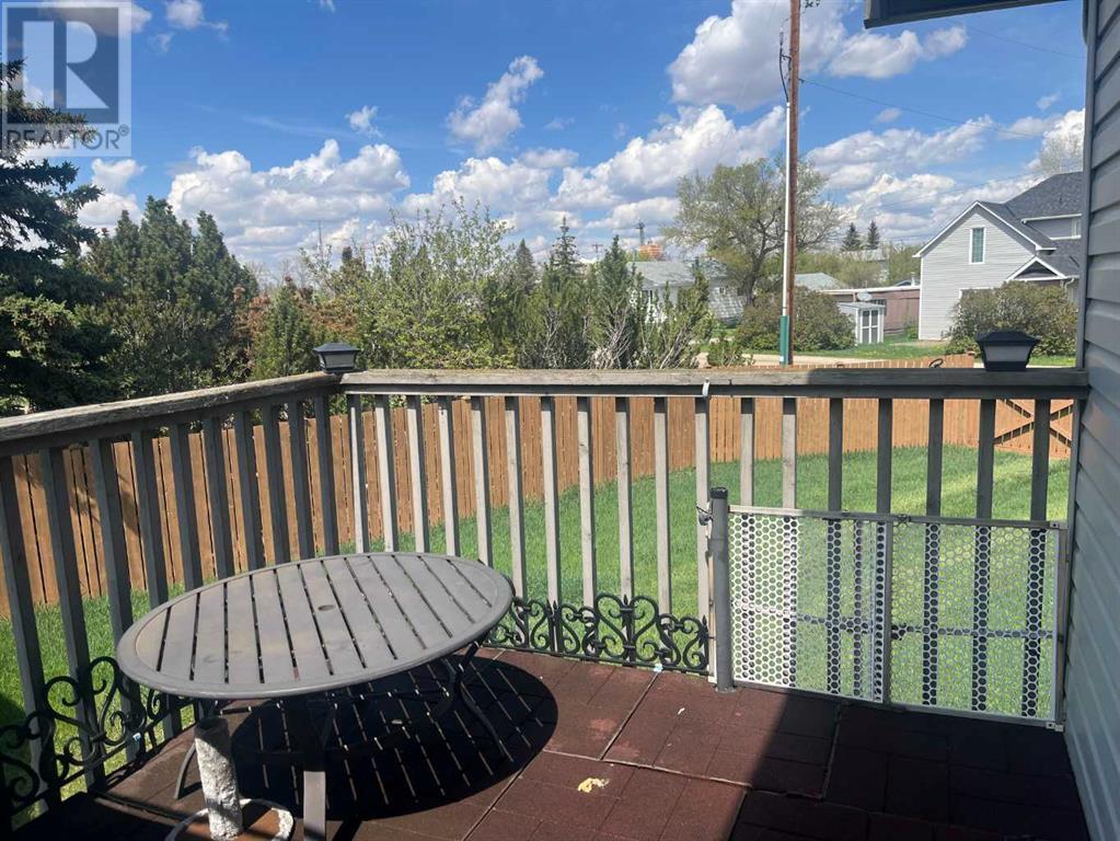 301 9 Street, Beiseker, Alberta  T0M 0G0 - Photo 36 - A2222051