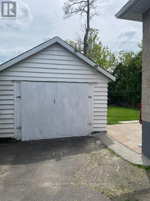 1210 Erie Avenue, Ottawa, Ontario  K1V 6G6 - Photo 22 - X12155923