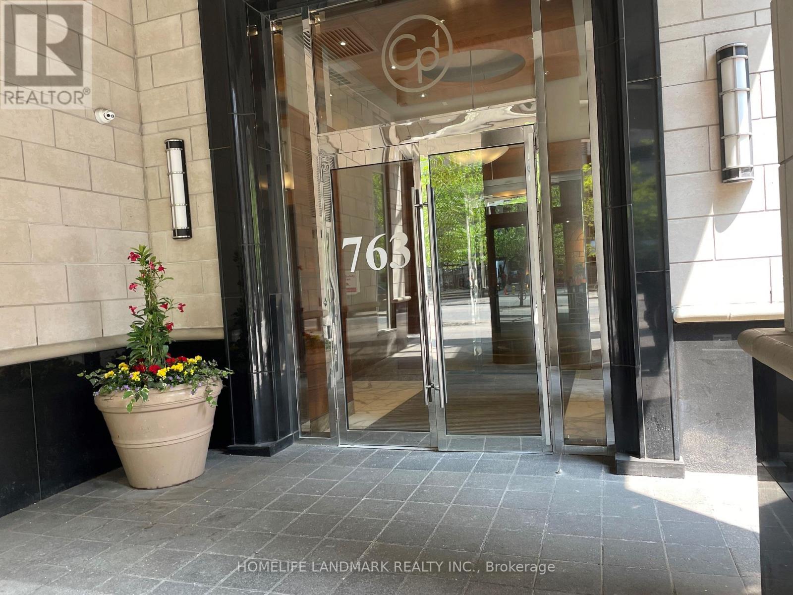 4801 - 763 Bay Street, Toronto, Ontario  M5G 2R3 - Photo 1 - C12155918