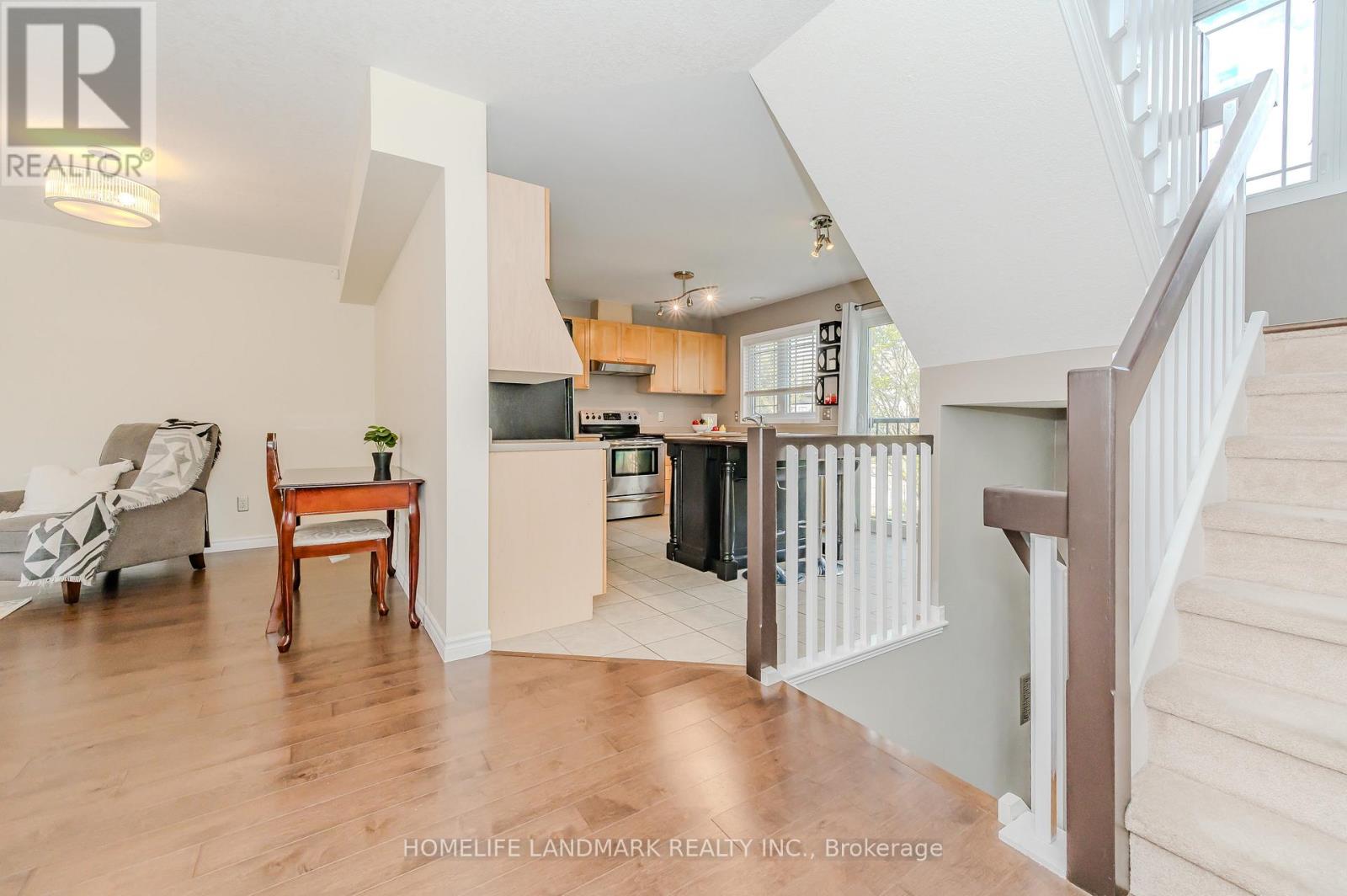 7 Whitehall Lane, Cambridge, Ontario  N1R 8N3 - Photo 8 - X12155915