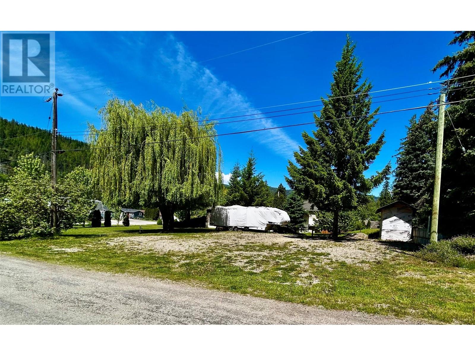 8932 Swanshore Road, Swansea Point, British Columbia  V0E 2K2 - Photo 2 - 10348347