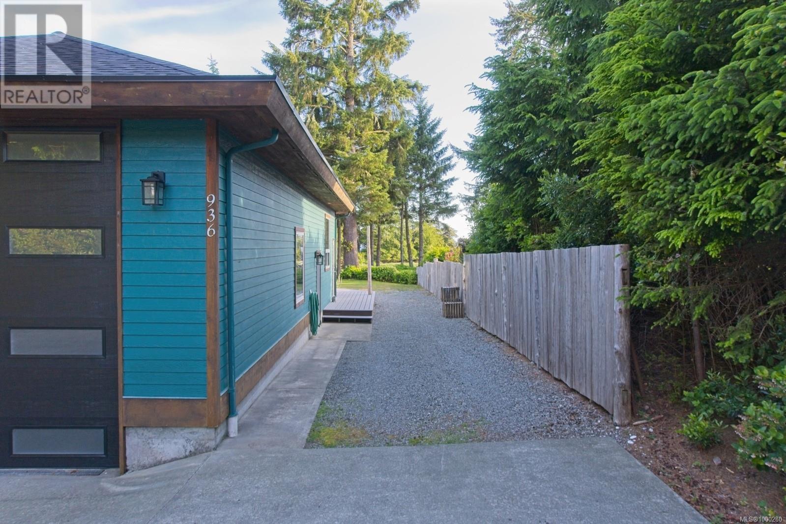 936 Amphitrite Pl, Ucluelet, British Columbia  V0R 3A0 - Photo 29 - 1000280