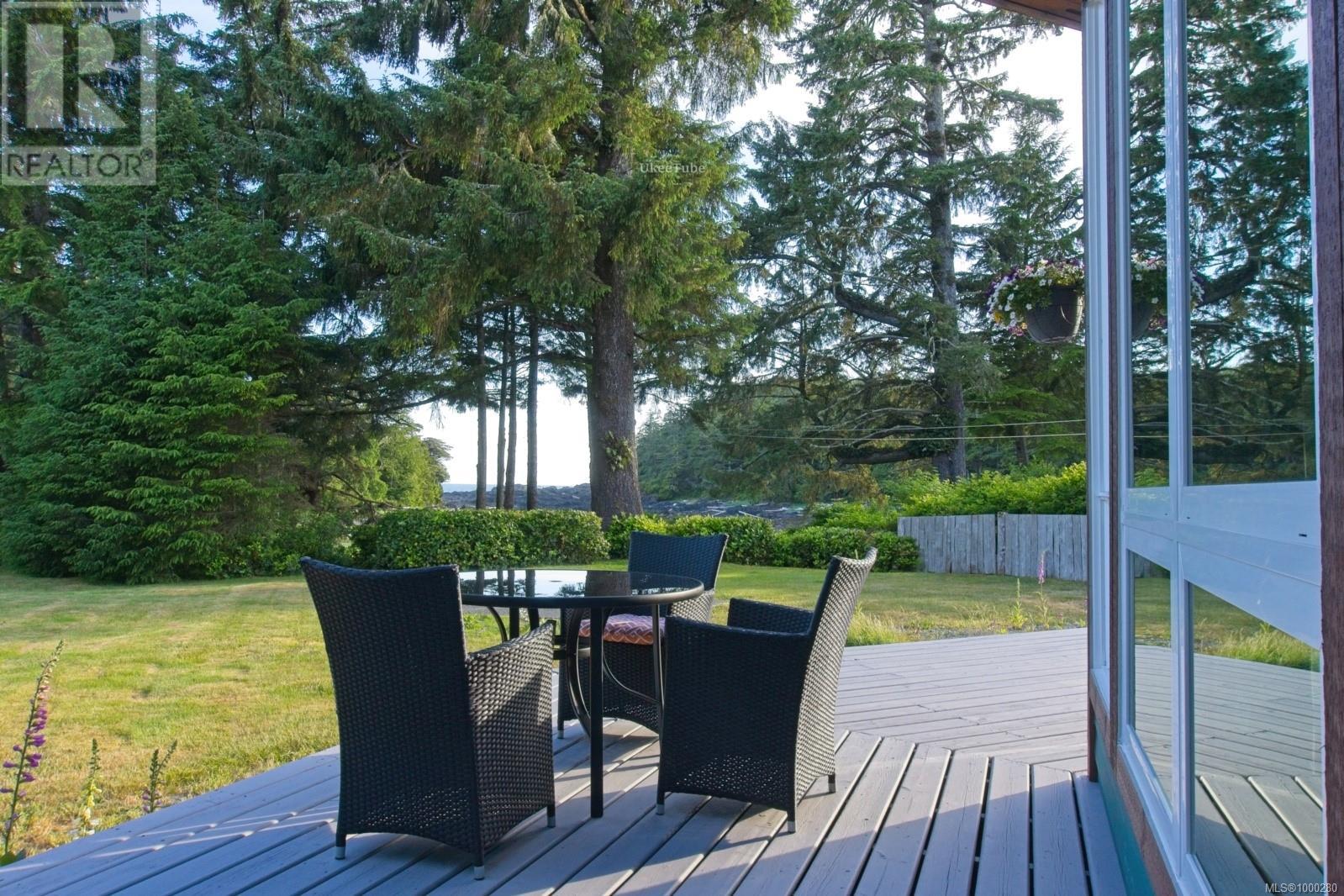 936 Amphitrite Pl, Ucluelet, British Columbia  V0R 3A0 - Photo 31 - 1000280
