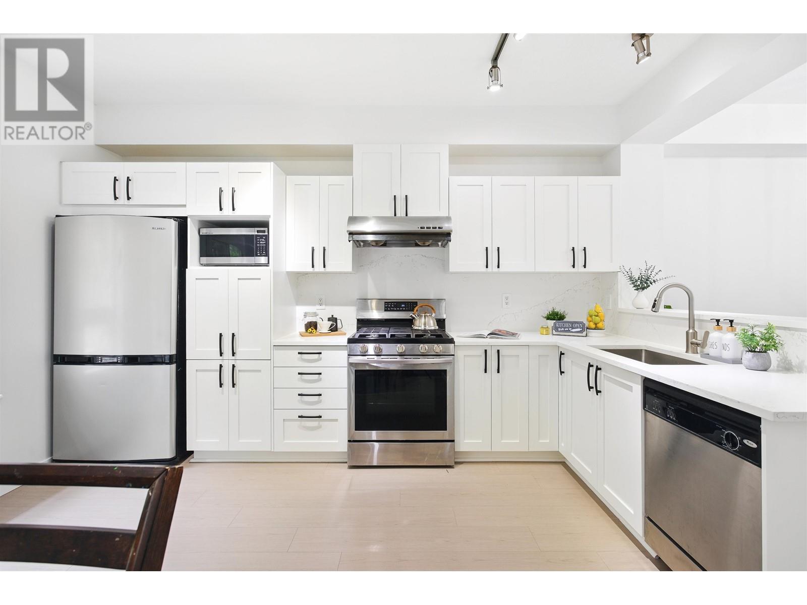 Property at 10 3065 DAYANEE SPRINGS BOULEVARD image 5