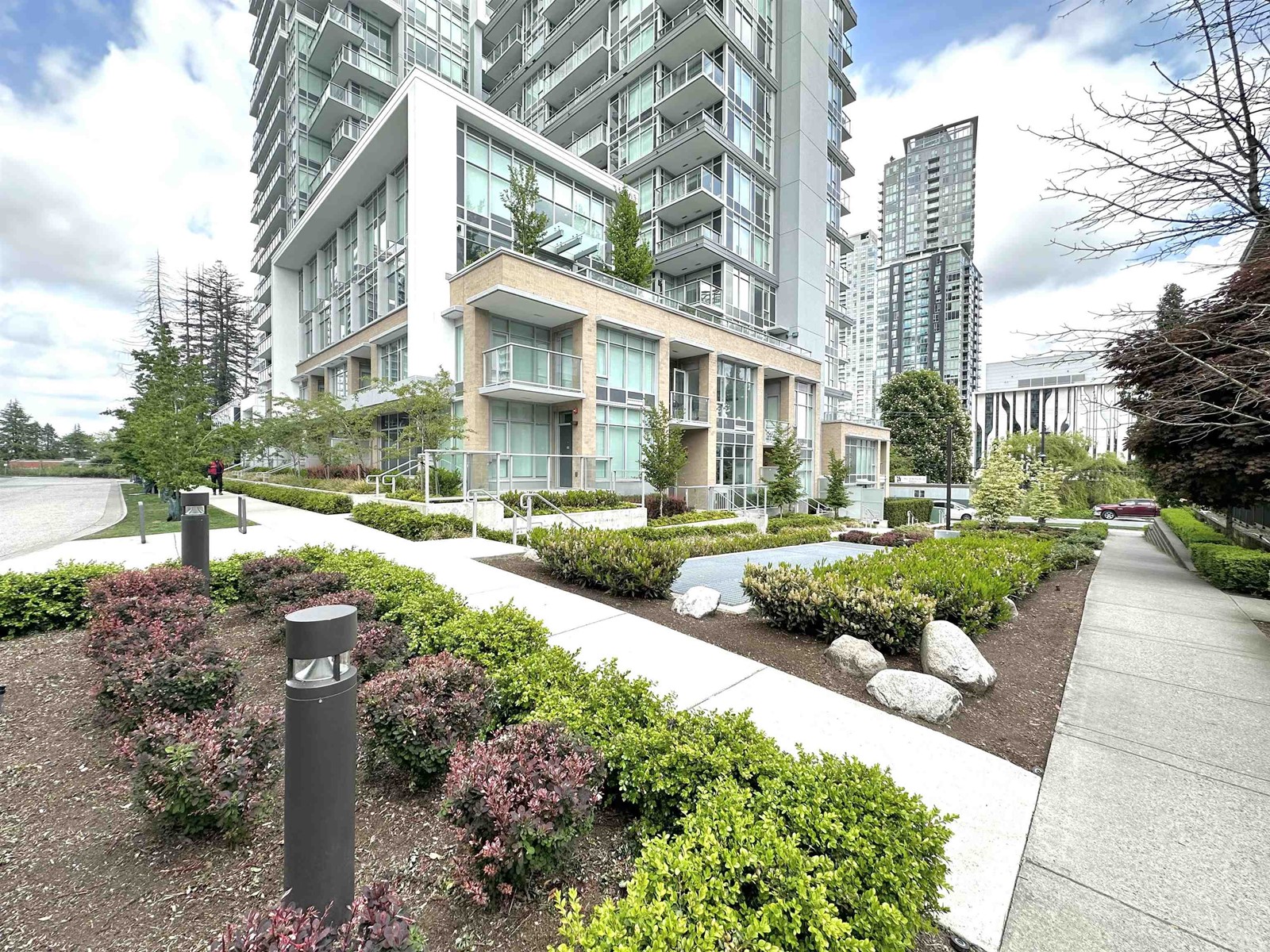 5 13350 Central Avenue, Surrey, British Columbia  V3T 0S1 - Photo 3 - R3003539