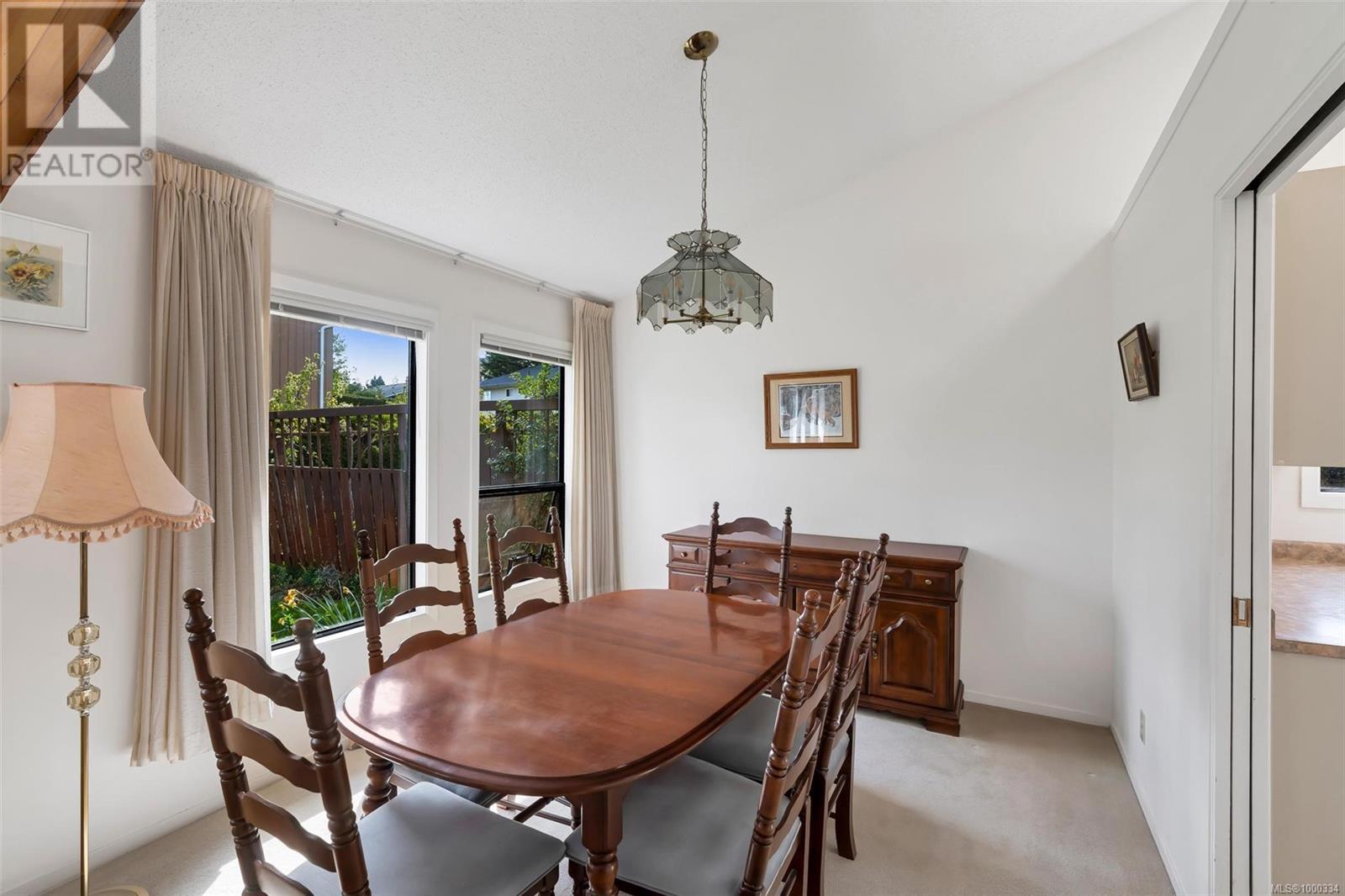 4370 Paramont Pl, Saanich, British Columbia  V8N 5V6 - Photo 10 - 1000334