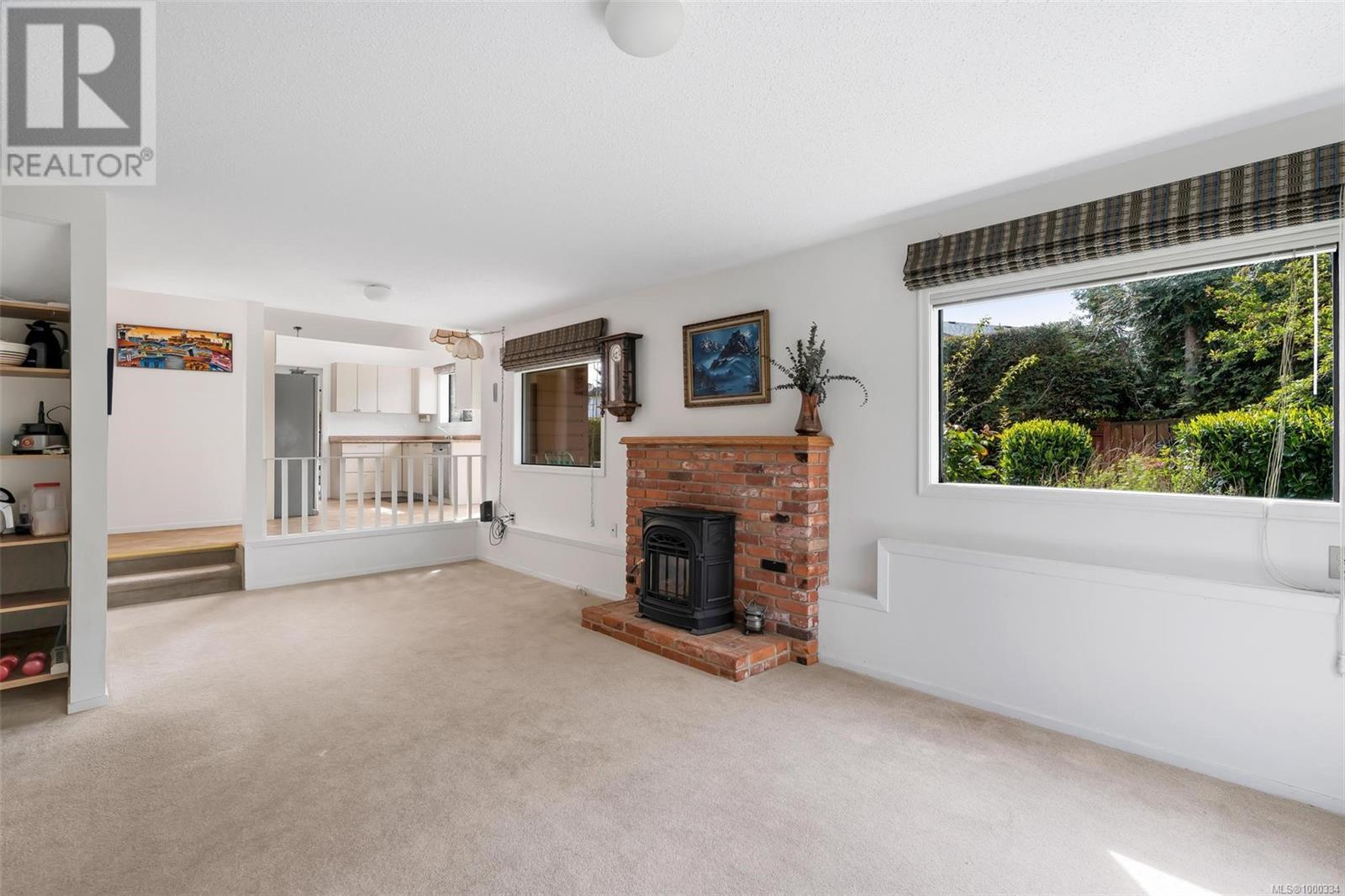 4370 Paramont Pl, Saanich, British Columbia  V8N 5V6 - Photo 18 - 1000334