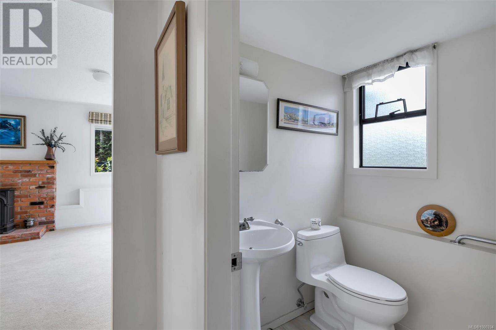 4370 Paramont Pl, Saanich, British Columbia  V8N 5V6 - Photo 23 - 1000334
