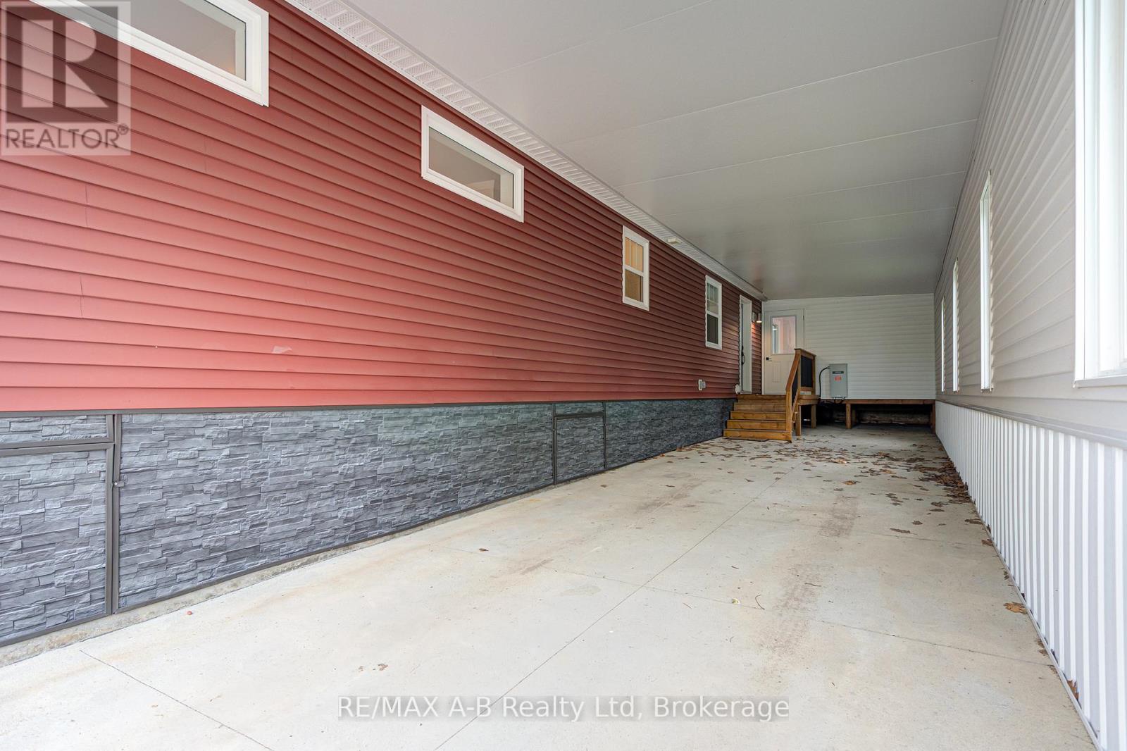 975 - 316489 31st Line, Zorra, Ontario  N0J 1J0 - Photo 6 - X12155983