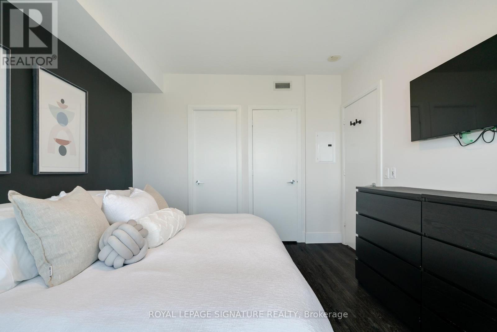 2607 - 181 Wynford Drive, Toronto, Ontario  M3C 0C6 - Photo 18 - C12155924