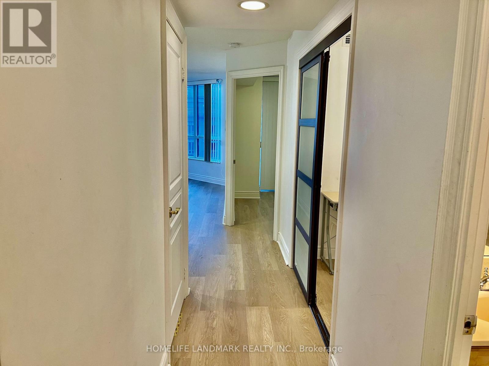 806 - 10 Northtown Way, Toronto, Ontario  M2N 7L4 - Photo 13 - C12155948