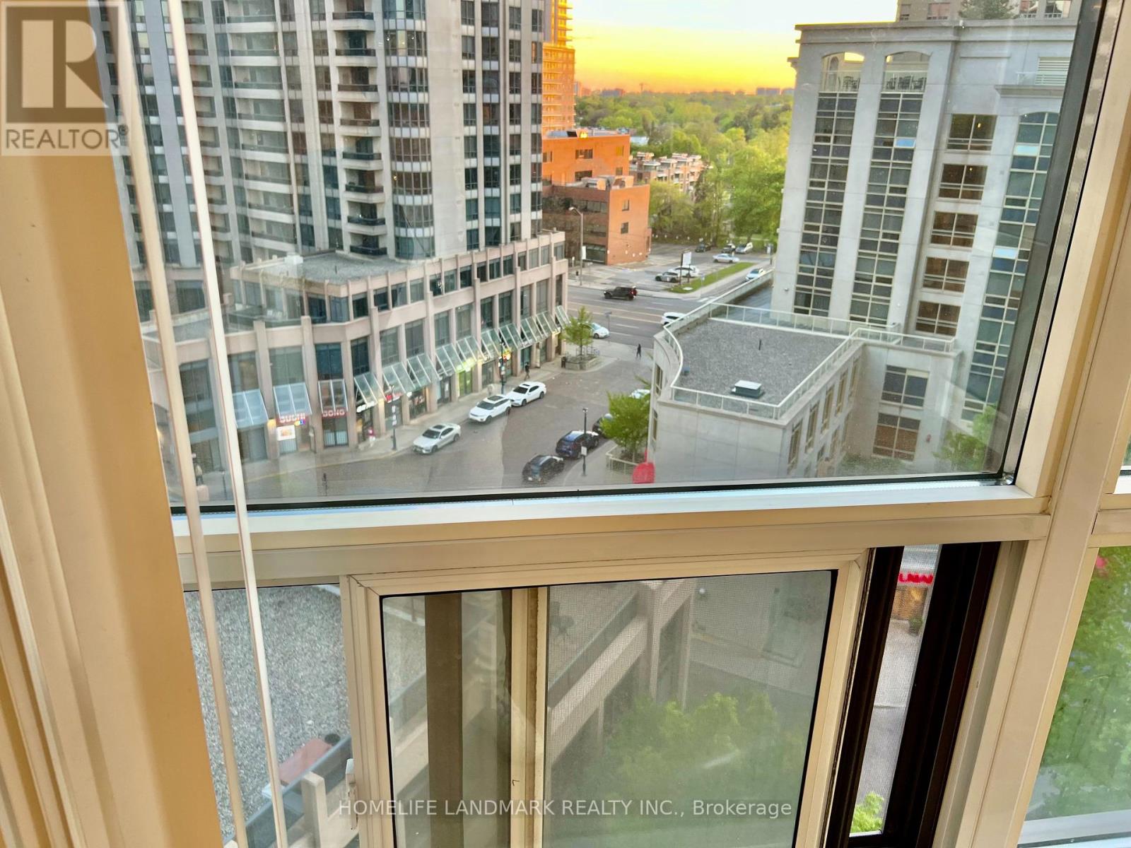 806 - 10 Northtown Way, Toronto, Ontario  M2N 7L4 - Photo 7 - C12155948