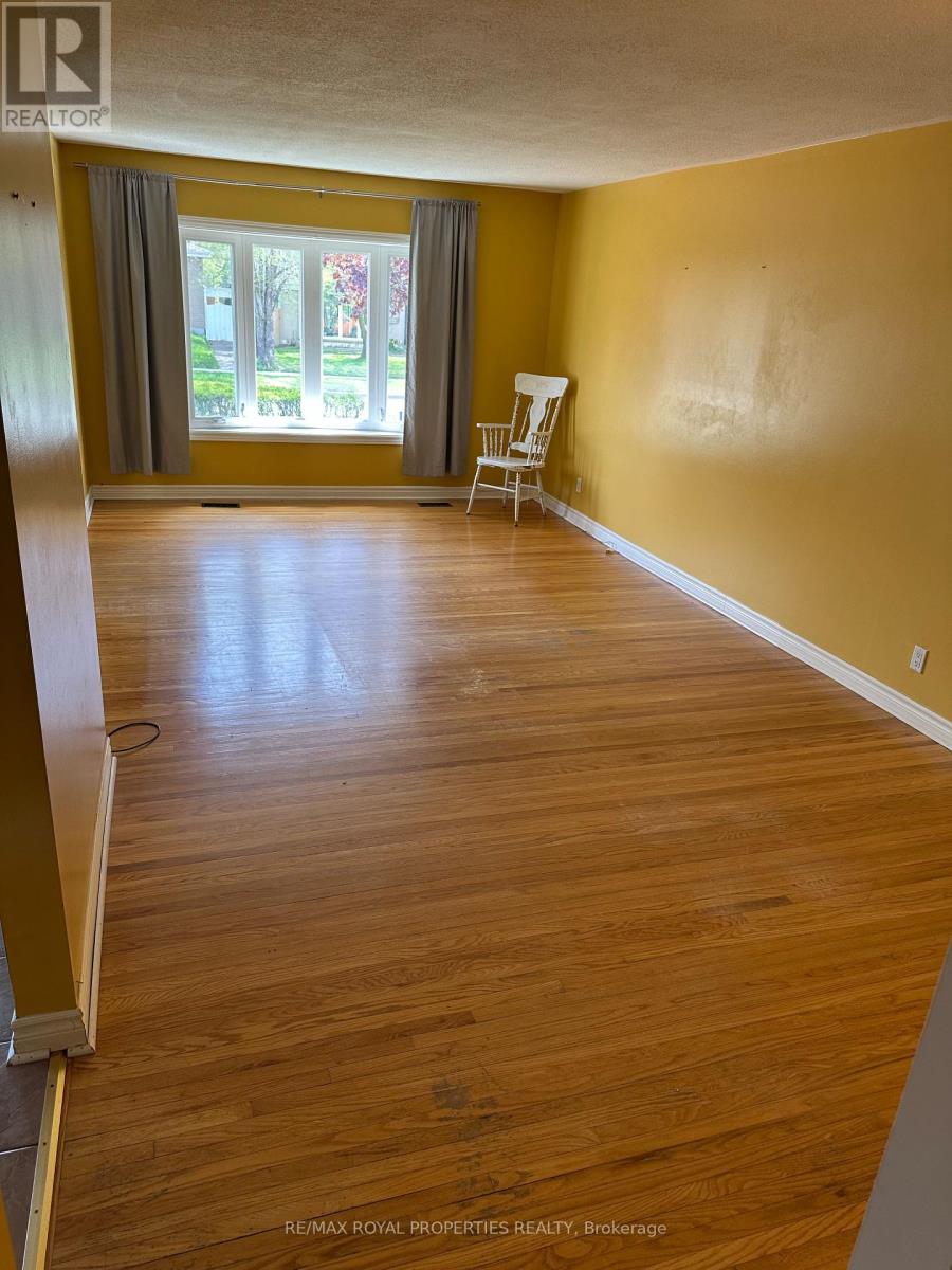 Main Floor - 872 Liverpool Road, Pickering, Ontario  L1W 1S4 - Photo 2 - E12154790