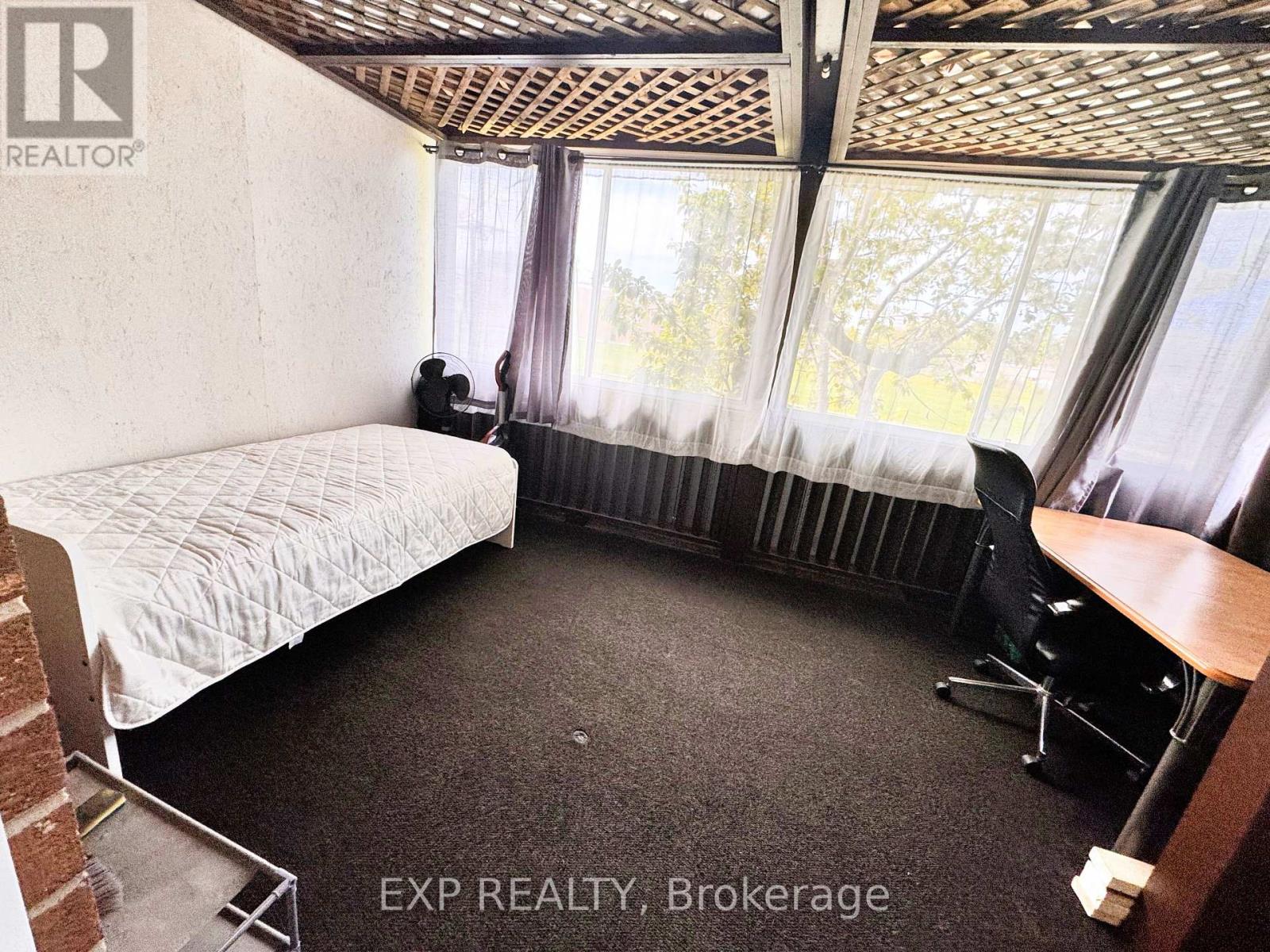134 Dolores Road, Toronto, Ontario  M3L 2K8 - Photo 4 - W12155943