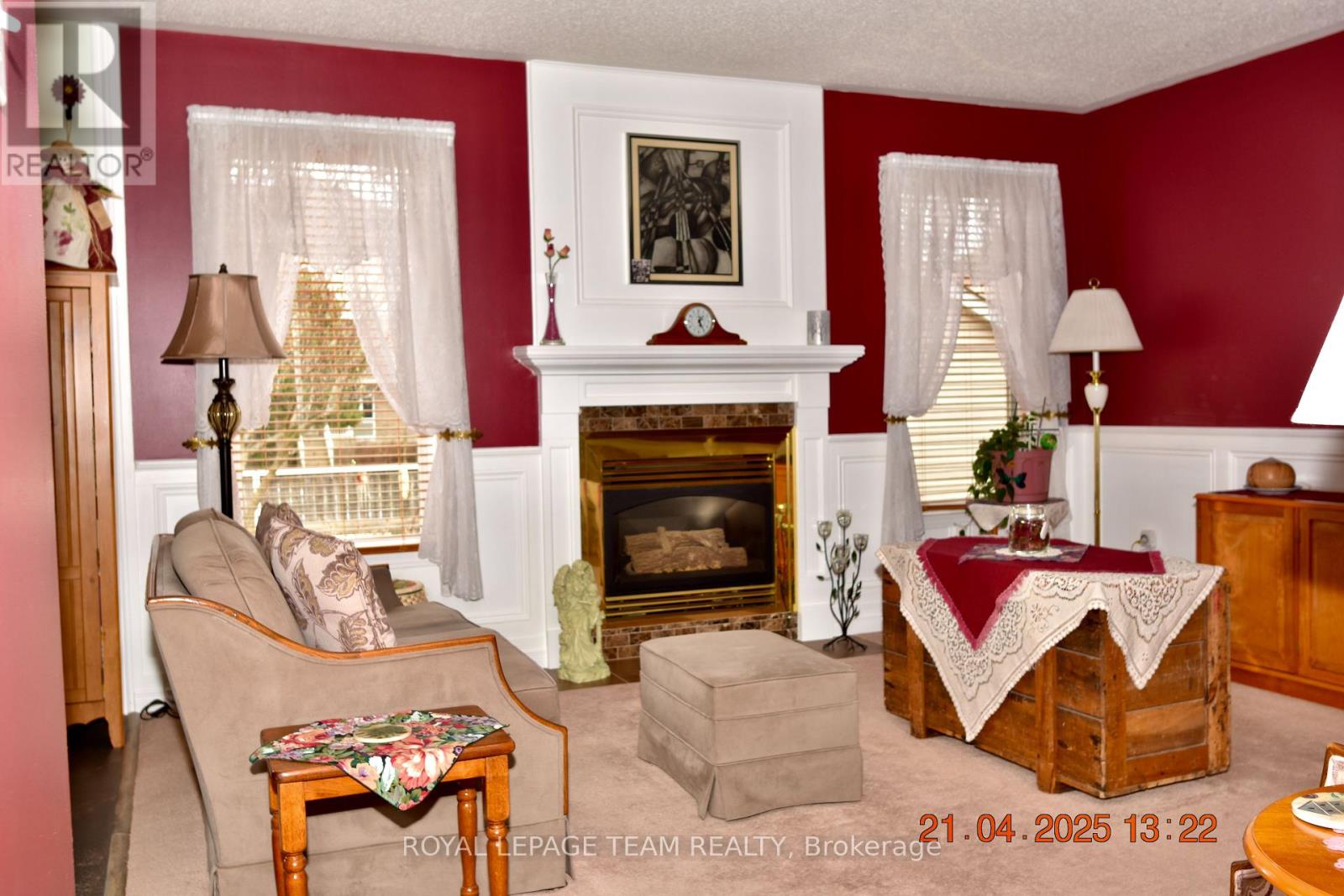 176 Windhurst Drive, Ottawa, Ontario  K2G 6J4 - Photo 6 - X12090968