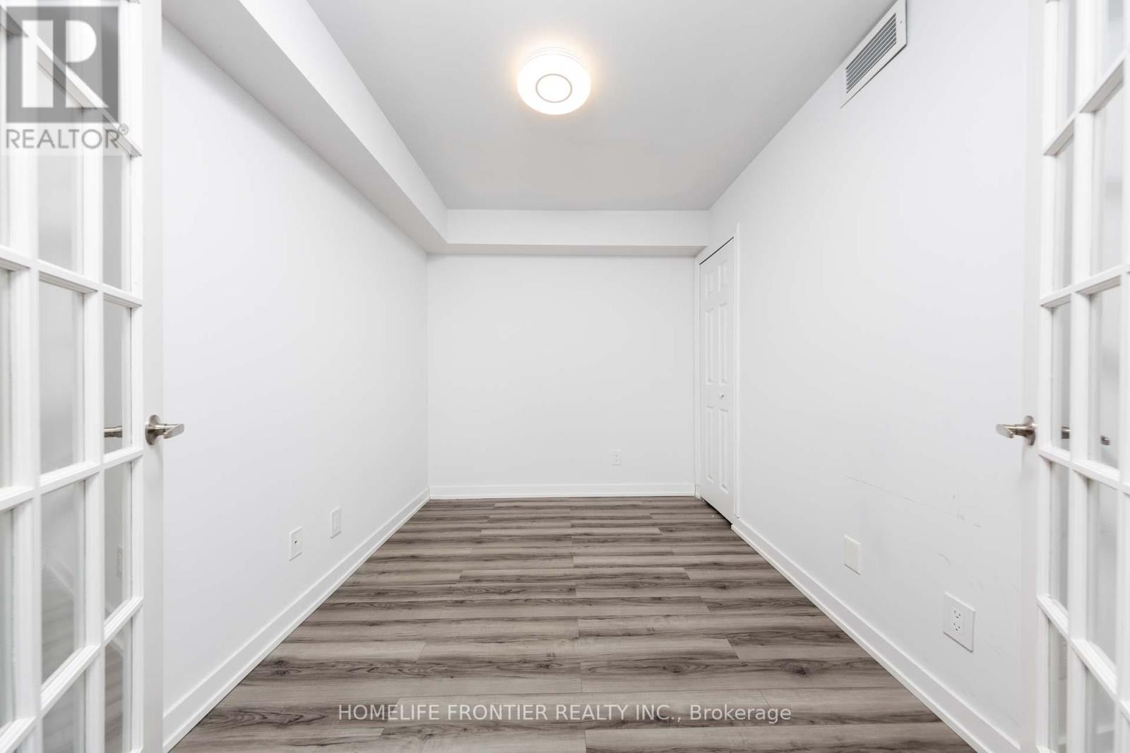 2505 - 3 Rean Drive, Toronto, Ontario  M2K 3C2 - Photo 4 - C12115293
