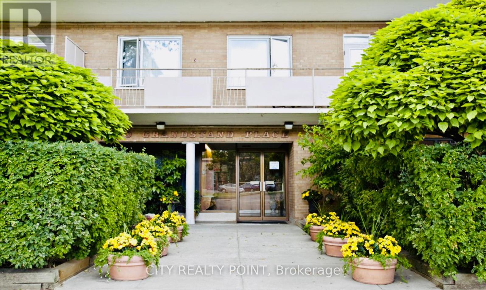 510 - 2 GRANDSTAND PLACE, Toronto, Ontario