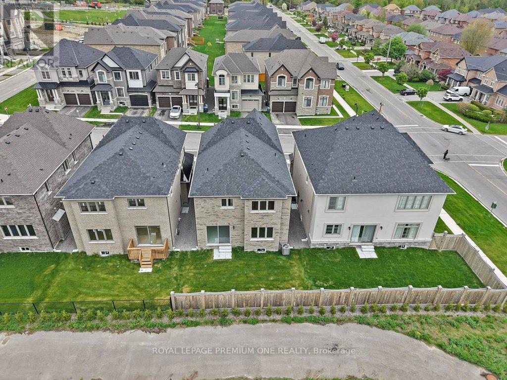 4 Anne Mckee Street, Caledon, Ontario  L7C 4M8 - Photo 36 - W12155971
