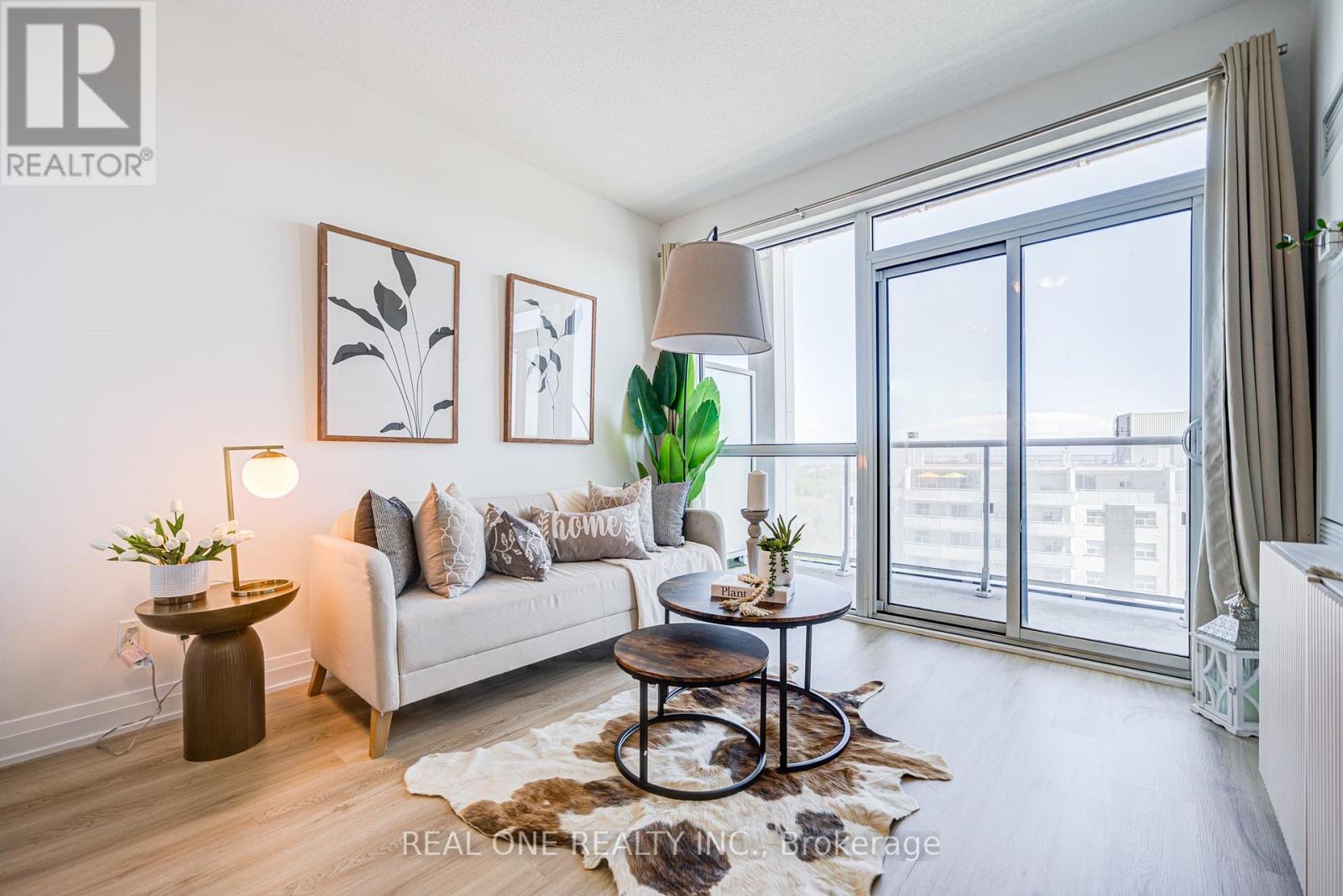 1008 - 55 SPEERS ROAD, Oakville, Ontario