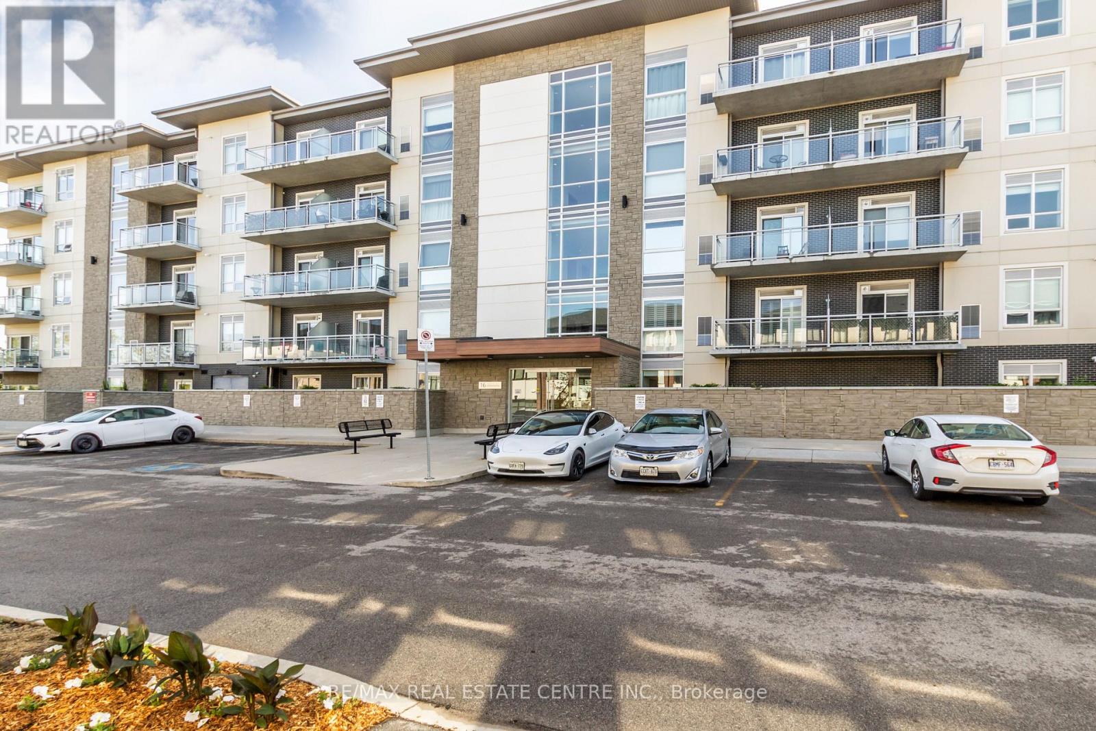 213 - 16 MARKLE CRESCENT, hamilton (ancaster), Ontario