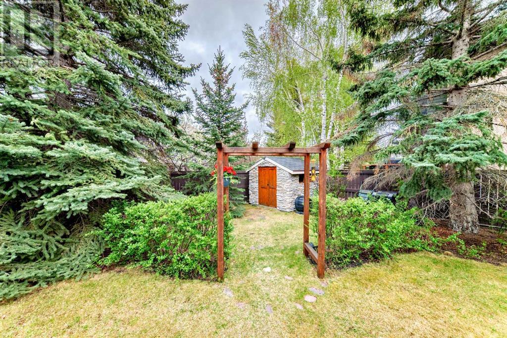 92 Oakmount Court Sw, Calgary, Alberta  T2V 5V8 - Photo 46 - A2222110