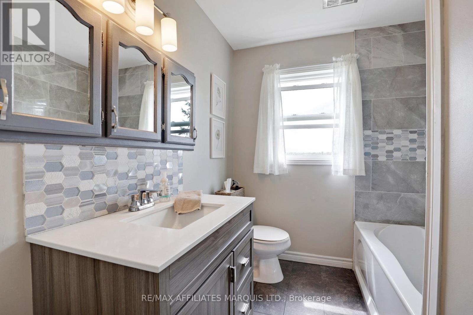 16017 Losey Road N, South Stormont, Ontario  K0C 1P0 - Photo 18 - X12156017
