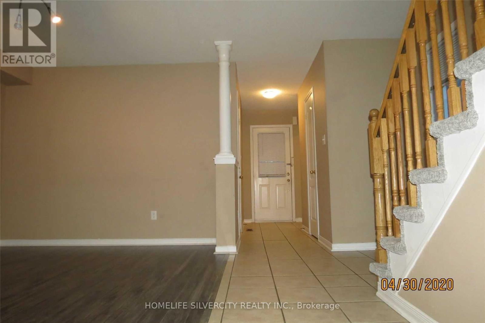 107 Cadillac Crescent, Brampton, Ontario  L7A 3B5 - Photo 4 - W12154865