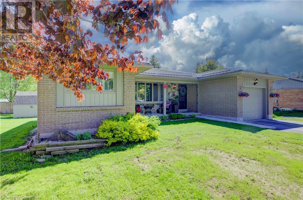 Property at 1076 HENRY Street image 2