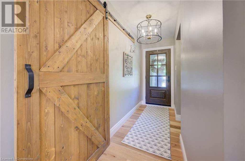 Property at 1076 HENRY Street image 5