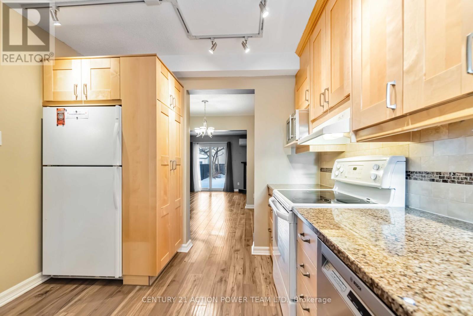 623 St Louis Street, Clarence-Rockland, Ontario  K4K 1K1 - Photo 10 - X12156026