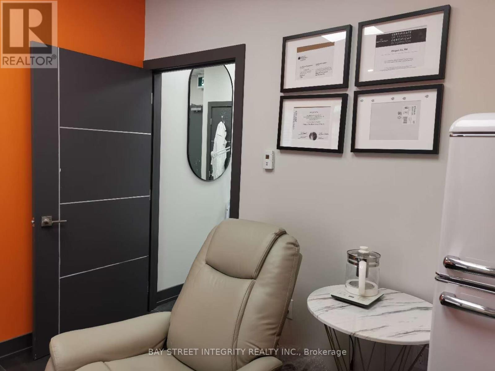 123 B - 372 Hwy 7 E, Richmond Hill, Ontario  L4B 0C6 - Photo 12 - N12097092