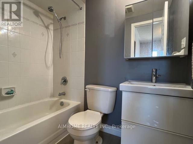 9013 Yonge Street, Richmond Hill, Ontario  L4C 0L4 - Photo 21 - N12156028