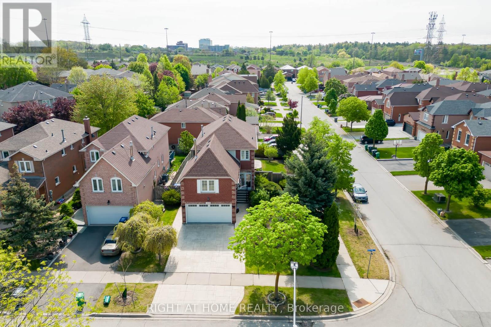 1532 Roseway Drive, Mississauga, Ontario  L5M 5M6 - Photo 40 - W12155732