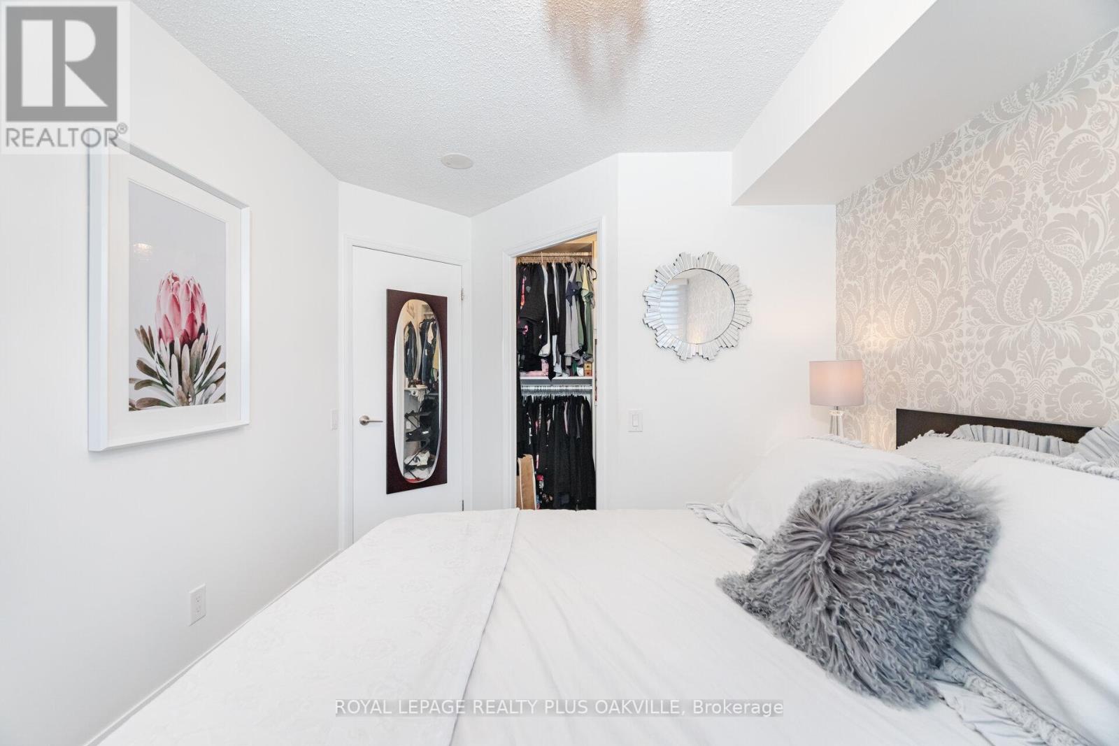 1506 - 25 Carlton Street, Toronto, Ontario  M5B 1L4 - Photo 21 - C12154044