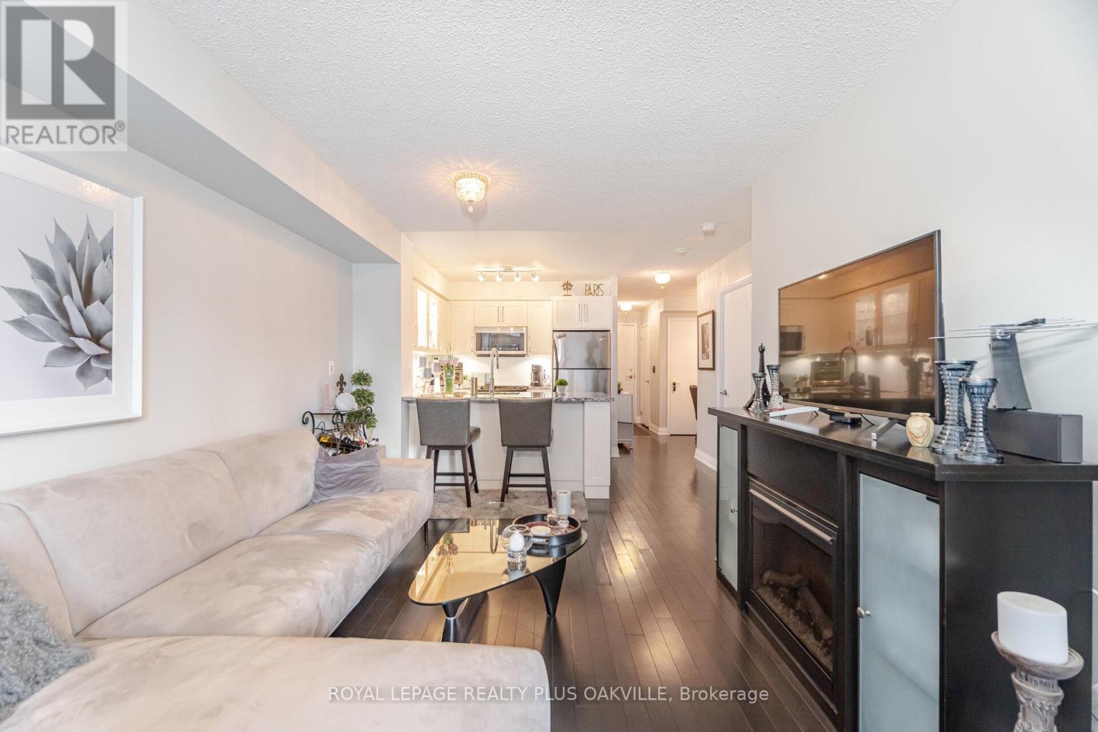 1506 - 25 Carlton Street, Toronto, Ontario  M5B 1L4 - Photo 16 - C12154044