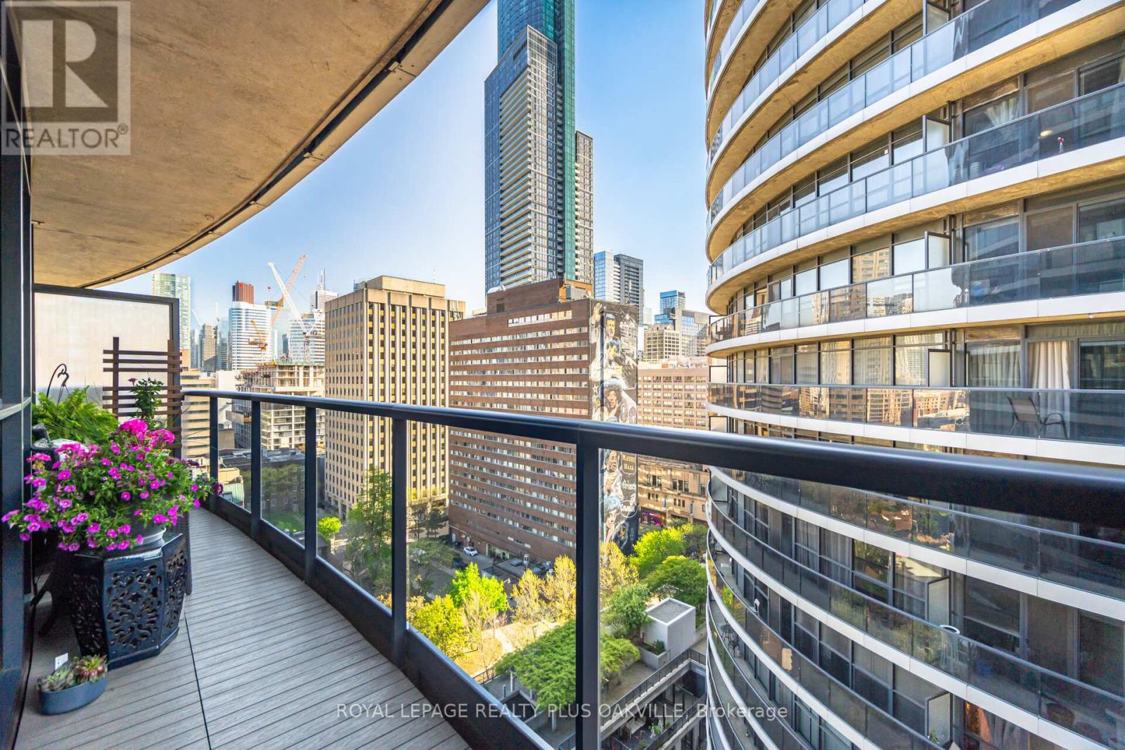 1506 - 25 Carlton Street, Toronto, Ontario  M5B 1L4 - Photo 24 - C12154044