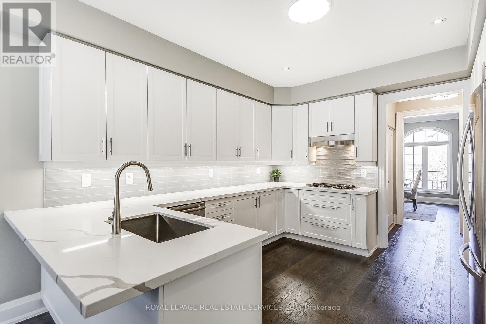 11 - 2400 Neyagawa Boulevard, Oakville, Ontario  L6H 7P5 - Photo 12 - W12140135