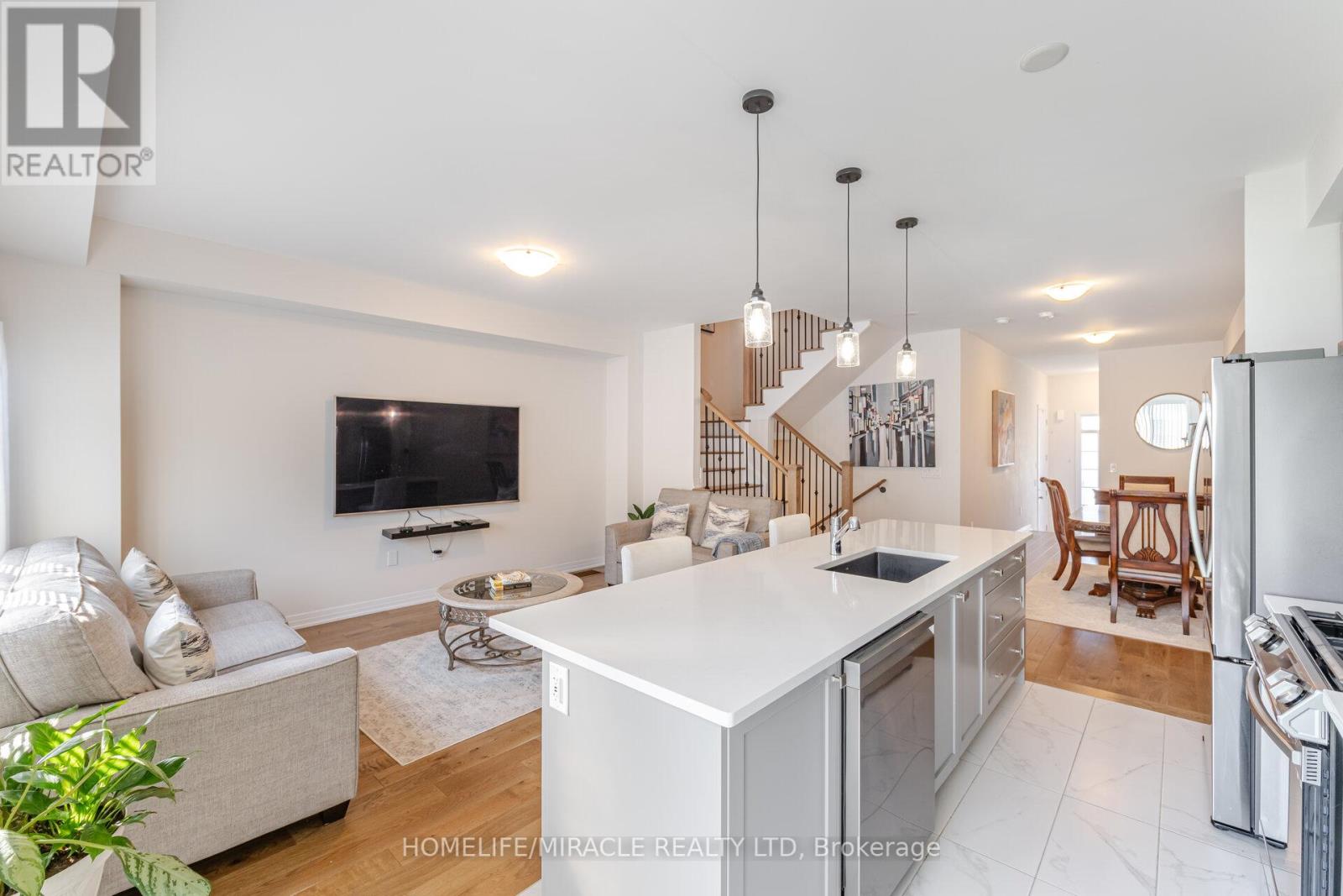454 Adelaide Street, Wellington North, Ontario  N0G 1A0 - Photo 12 - X12154052