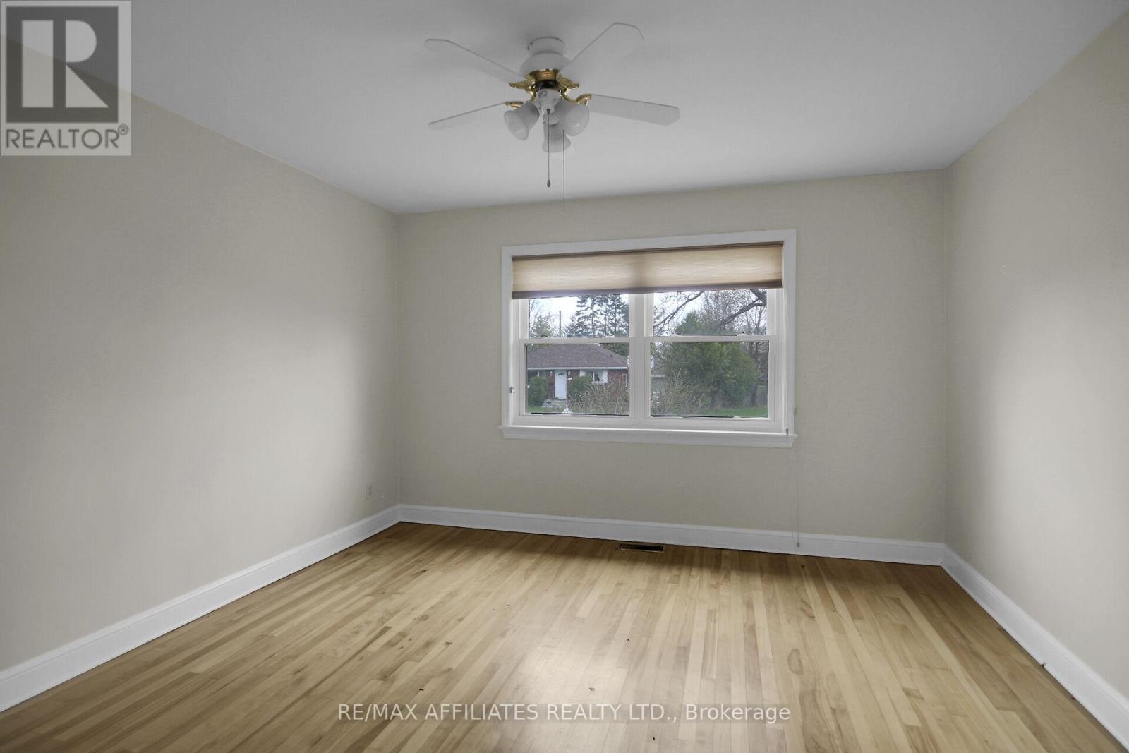 312 Mountbatten Avenue, Ottawa, Ontario  K1H 5W3 - Photo 16 - X12156046