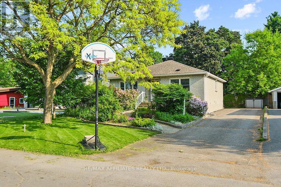 312 Mountbatten Avenue, Ottawa, Ontario  K1H 5W3 - Photo 25 - X12156046