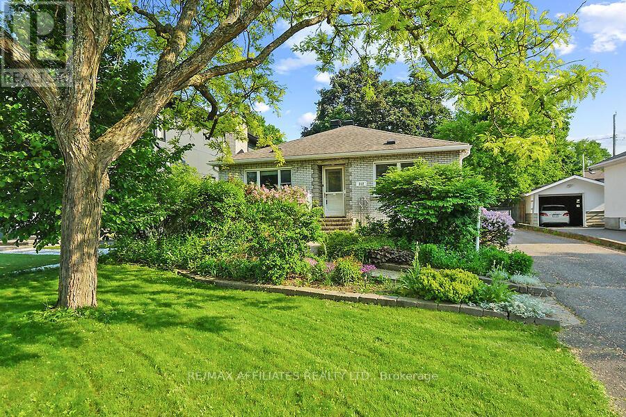 312 Mountbatten Avenue, Ottawa, Ontario  K1H 5W3 - Photo 3 - X12156046