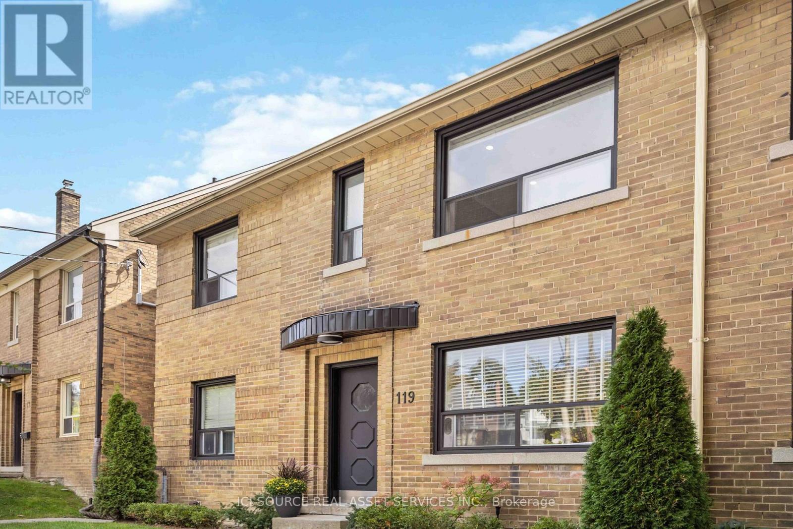 2 - 121 CHERITAN AVENUE, Toronto, Ontario