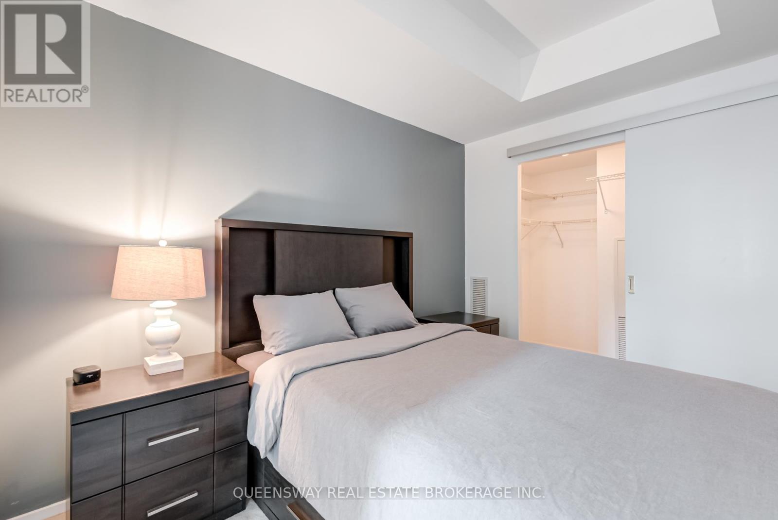 509 - 8 Charlotte Street, Toronto, Ontario  M5V 0K4 - Photo 11 - C12156040