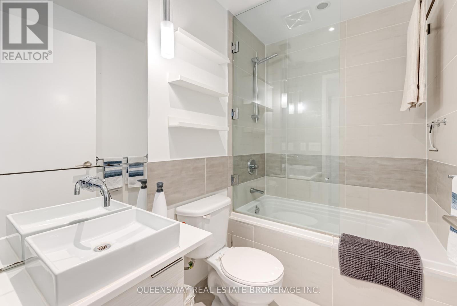 509 - 8 Charlotte Street, Toronto, Ontario  M5V 0K4 - Photo 14 - C12156040