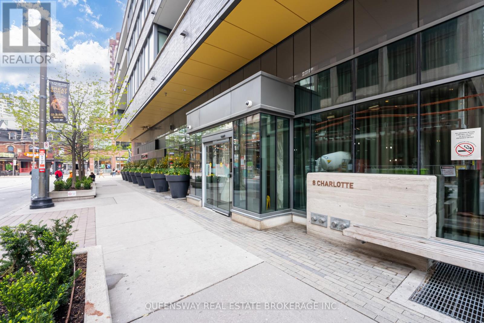 509 - 8 Charlotte Street, Toronto, Ontario  M5V 0K4 - Photo 2 - C12156040