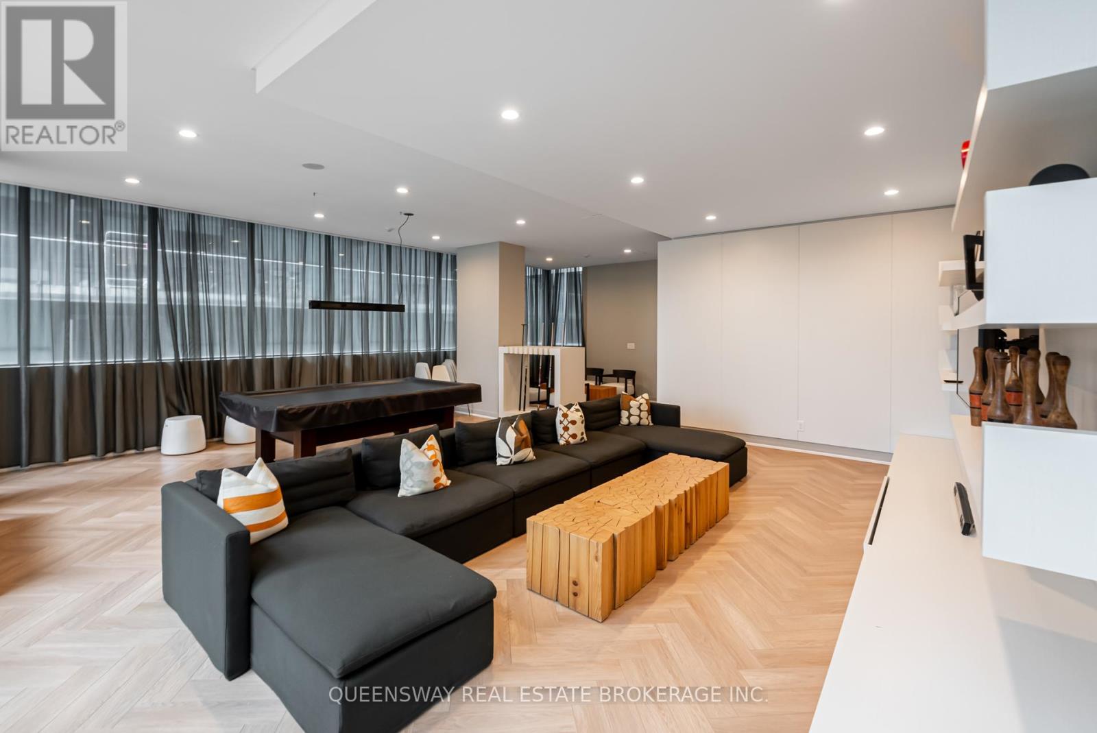 509 - 8 Charlotte Street, Toronto, Ontario  M5V 0K4 - Photo 26 - C12156040