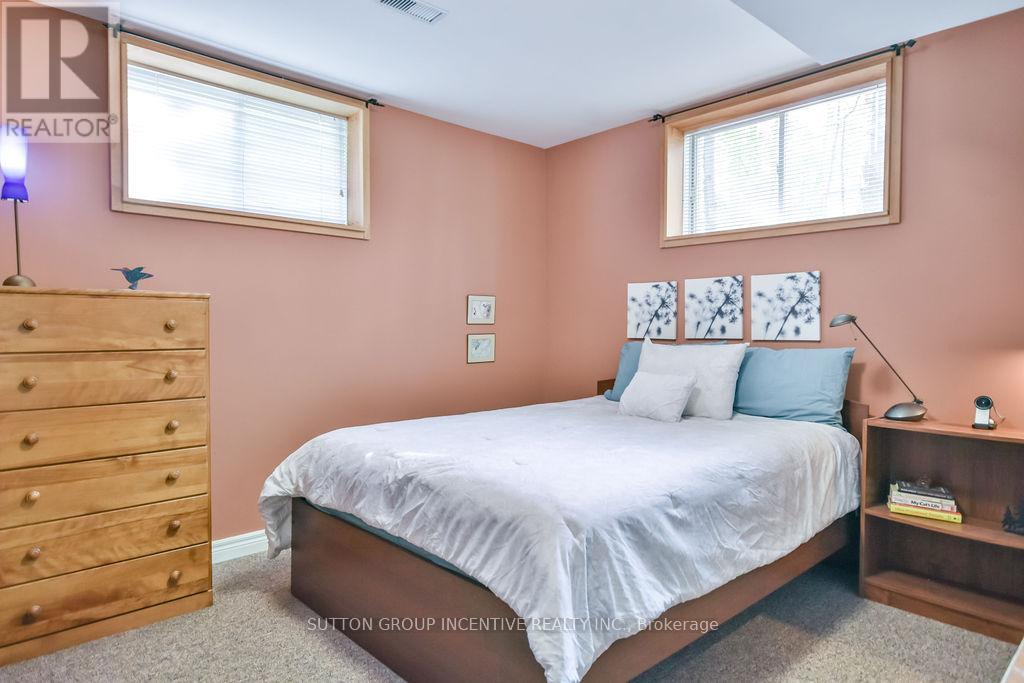 4 Country Club Lane, Oro-Medonte, Ontario  L4M 4Y8 - Photo 33 - S12156042