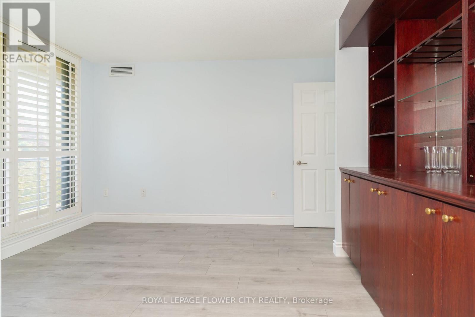 304 - 20 Cherrytree Drive, Brampton, Ontario  L6Y 3V1 - Photo 19 - W12156034