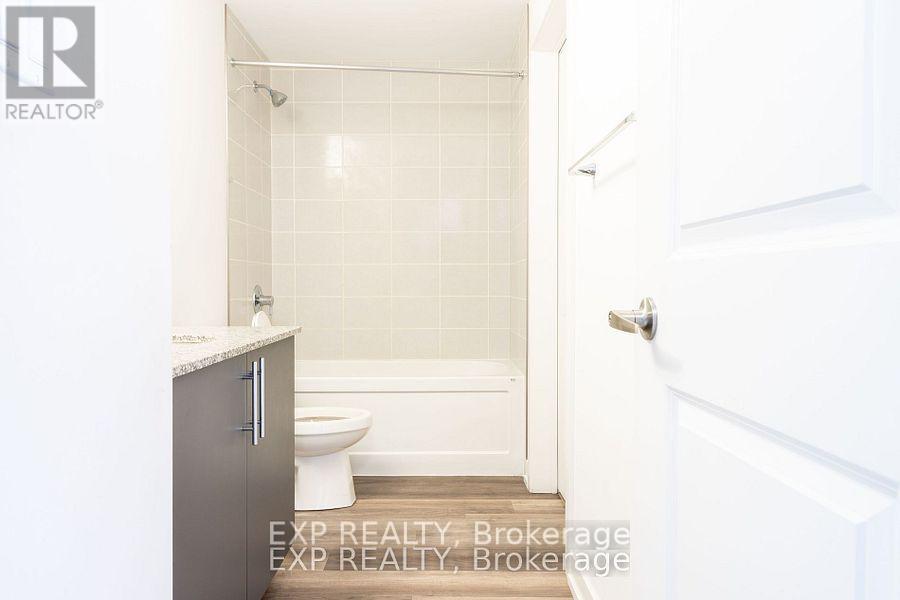 40 - 205 West Oak Trail, Kitchener, Ontario  N2R 1R4 - Photo 19 - X12156032